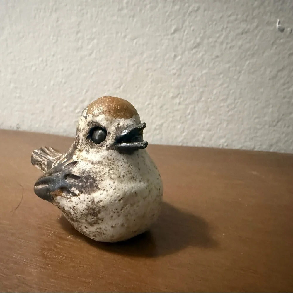 Vintage mcm sparrow pottery figurine